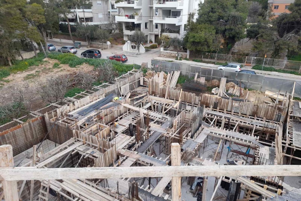 Ithakis 7 & Kefallinias, Alimos